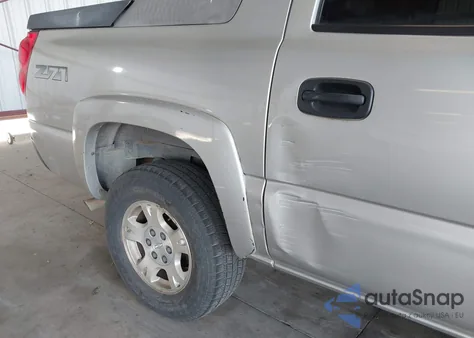 2004 Chevrolet Avalanche 1500 from USA, damaged, VIN 3GNEK12T04G220003